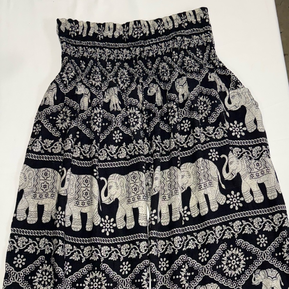 Black and White Elephant Print Skirt